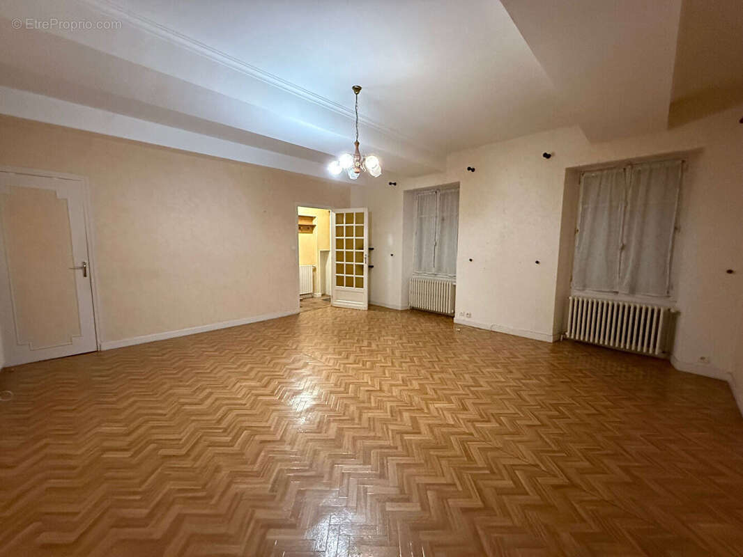 Maison à MENETOU-SALON