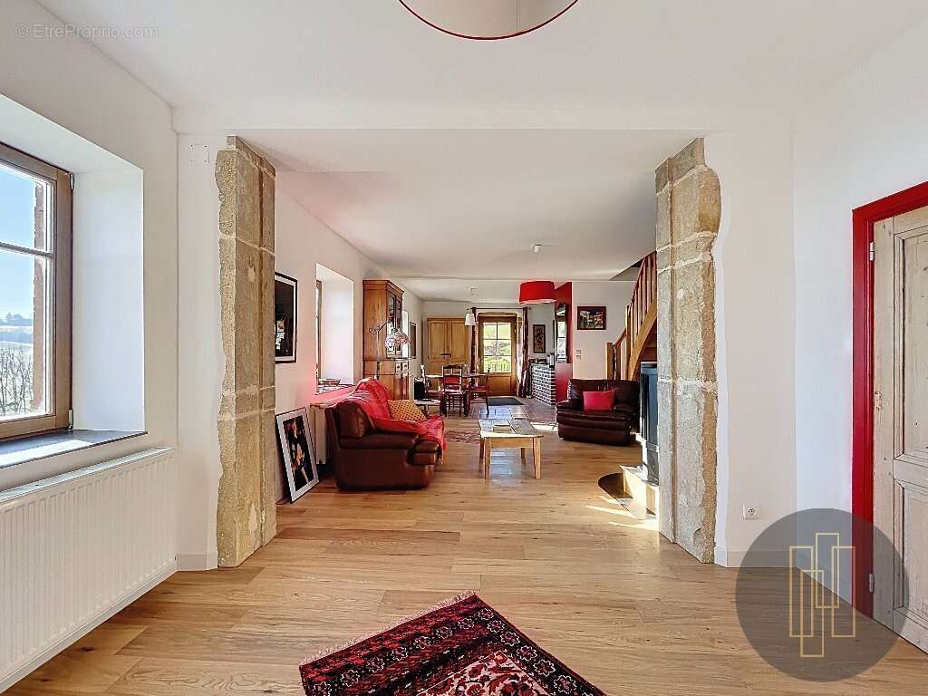 Maison à VILLEFRANCHE-SUR-SAONE