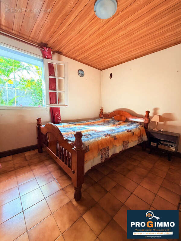 Maison 95 m² à Saint-Louis  - photo 8