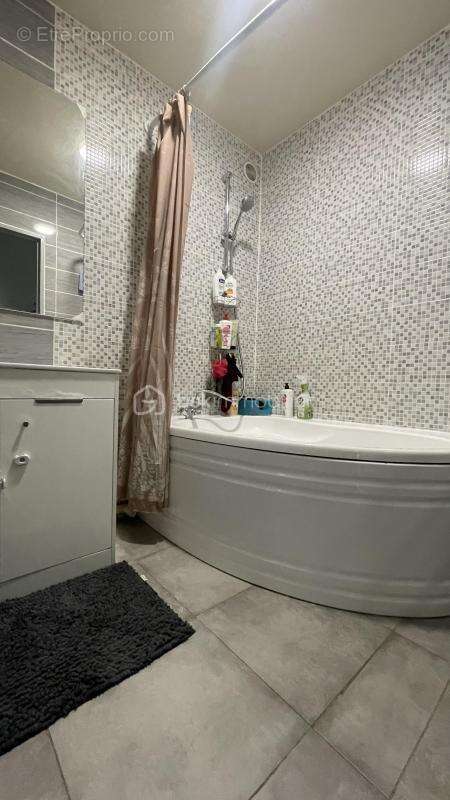 Appartement à THIAIS