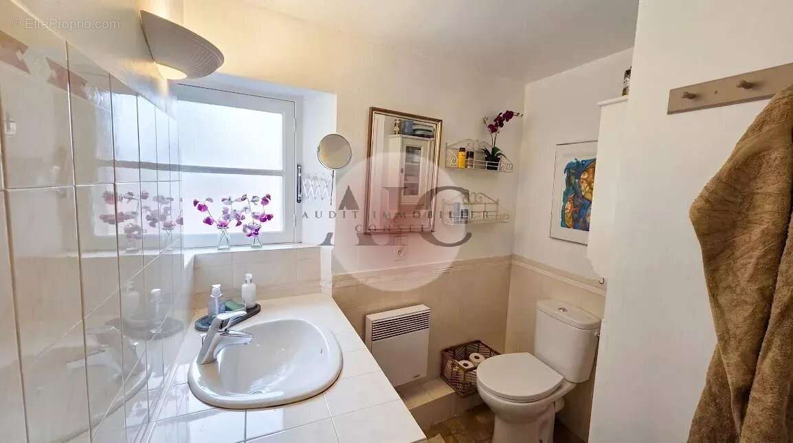 Appartement à FAYENCE