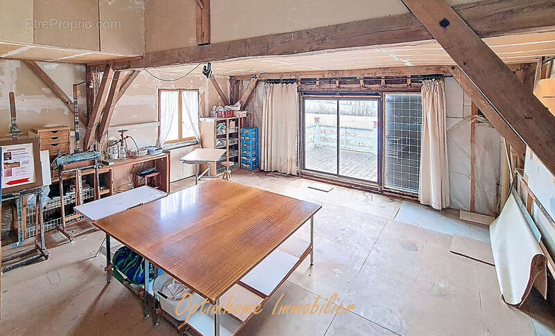 Maison à MAUROUX
