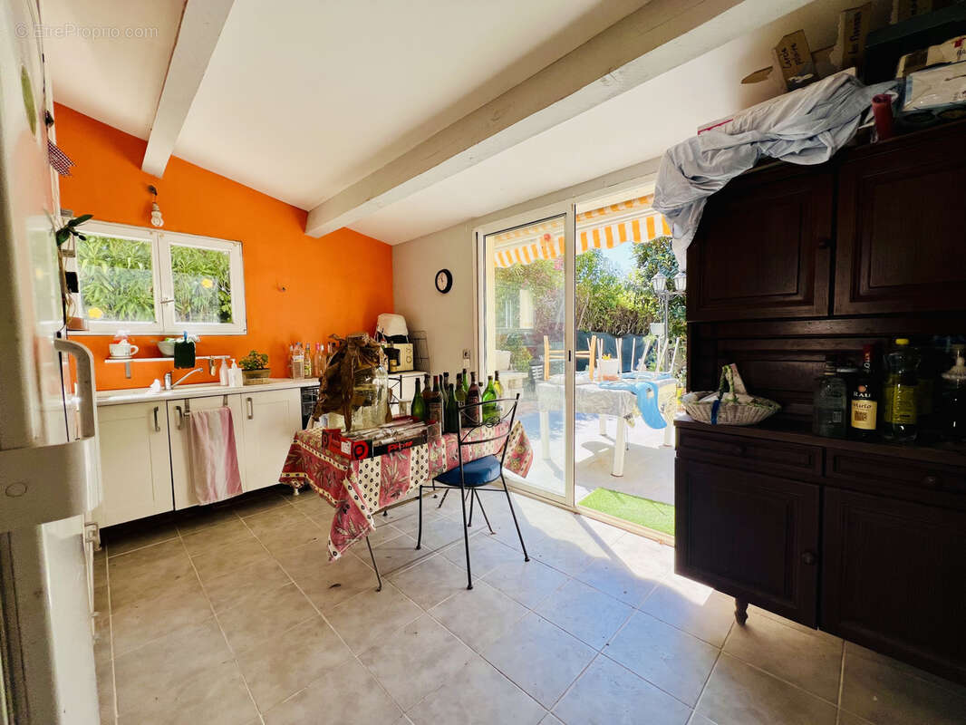 Vente villa 5 pièces de 140m2 avec piscine, garage et terrain de 1 000m2 - photo 18
