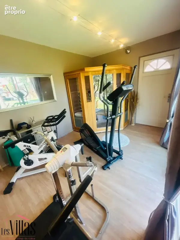 Magnifique maison familiale avec piscine, sauna et vaste terrain - photo 20