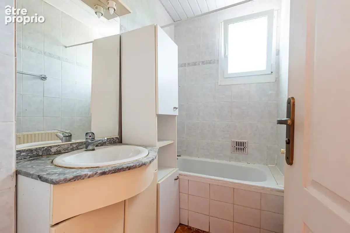 Agence immobiliere laforet - exclusivite - "mirabilis" - annecy / pringy - appartement t3 de 54.69m² - loggia - balcon - cave -  - photo 8