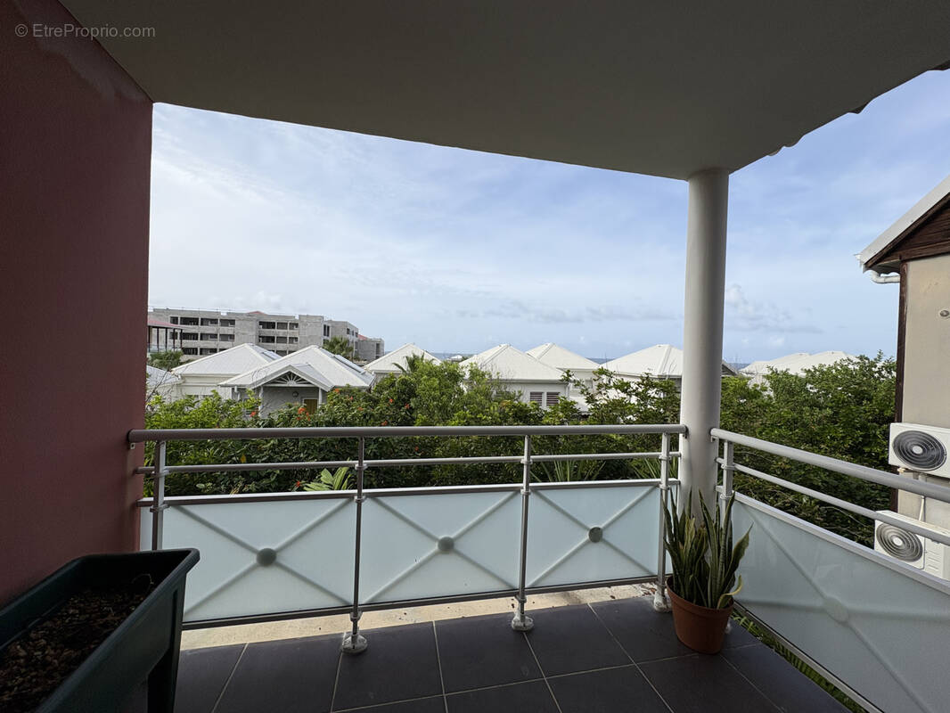 Appartement à LE MOULE