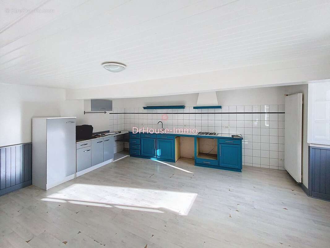 Maison à SAINT-YRIEIX-SUR-CHARENTE