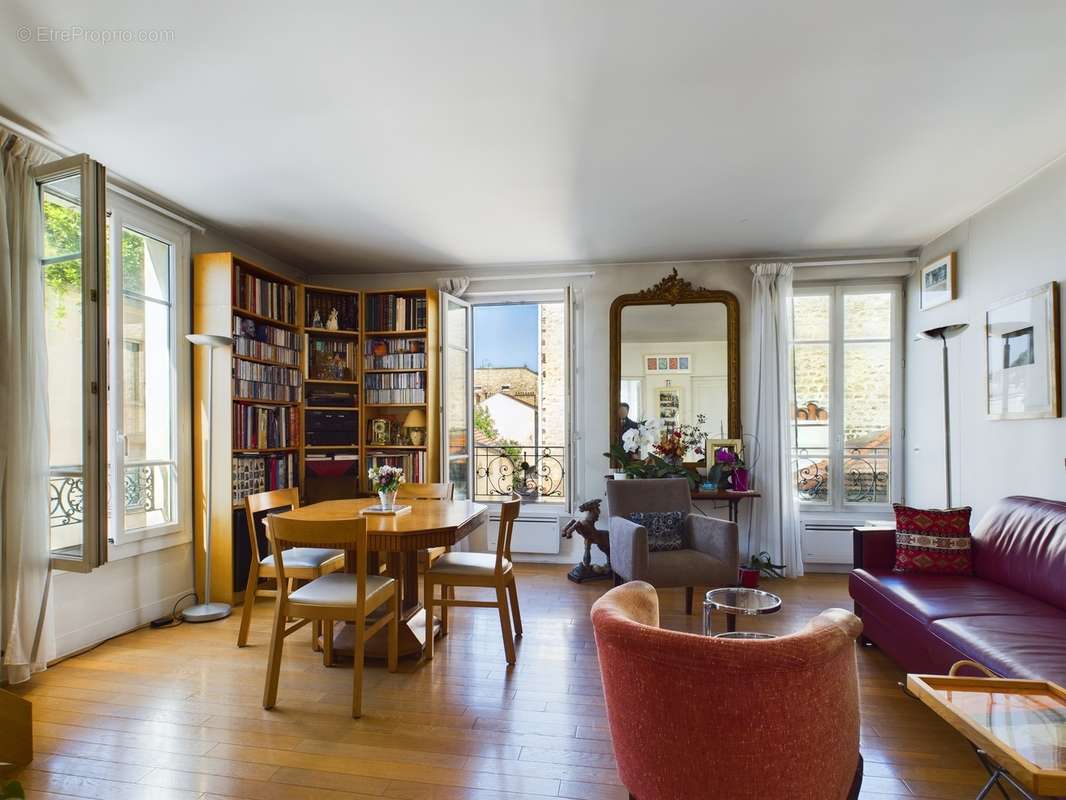 A quelques pas du coeur de Vincennes, beau duplex 5P de 115m2.  - photo 3