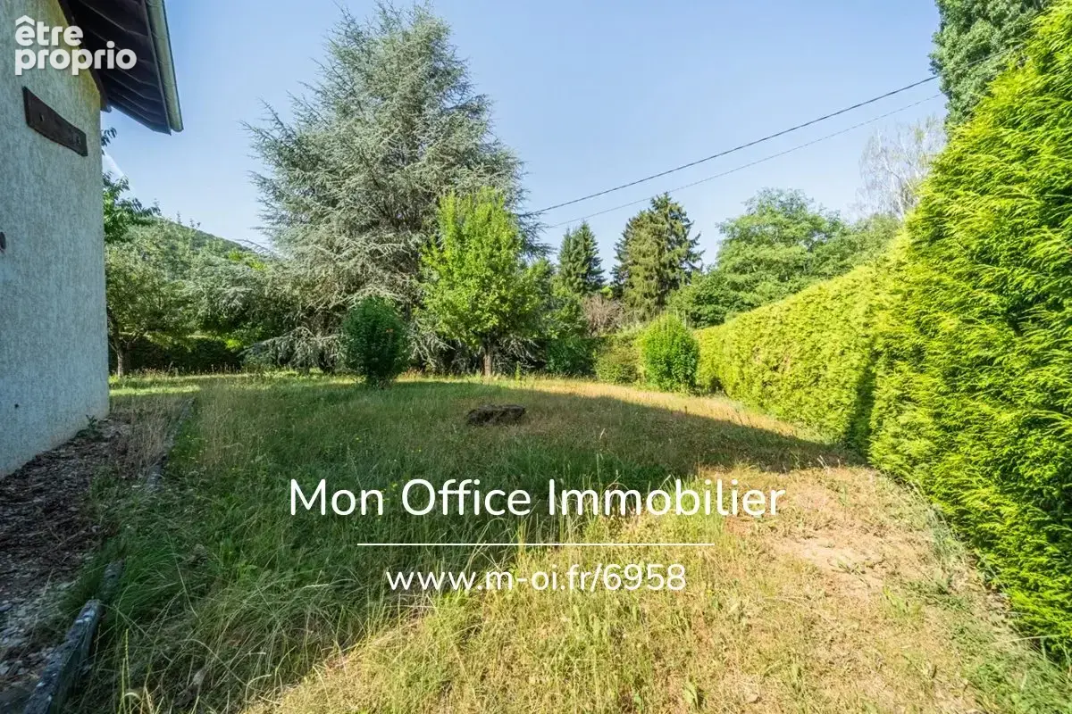Référence : 6958-TCA. - Maison 5 pièces - jardin plat de plus de 1000m2 - garage - à raffraichir (74330 La Balme de Sillingy sec - photo 7