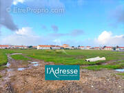 Terrain à BEAUVOIR-SUR-MER