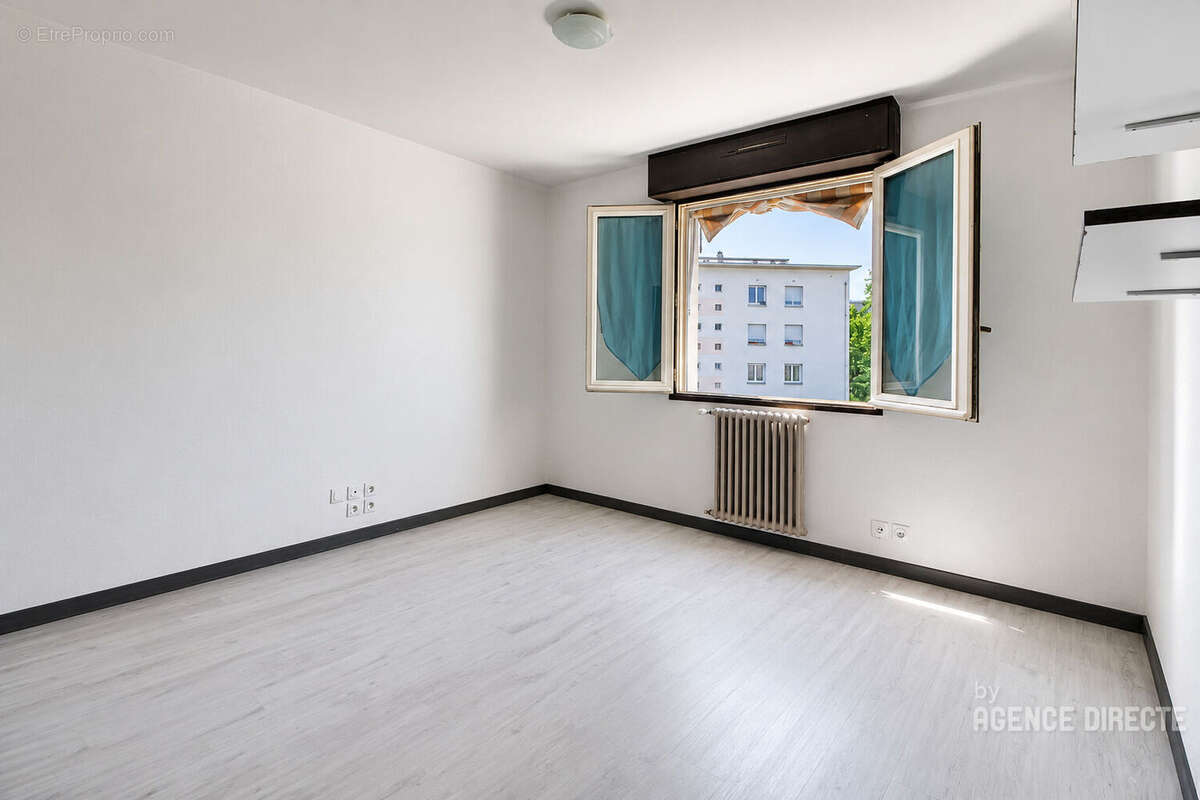 Appartement Rennes 4 pièce(s) 100.9 m2 avec cave et parking - photo 5