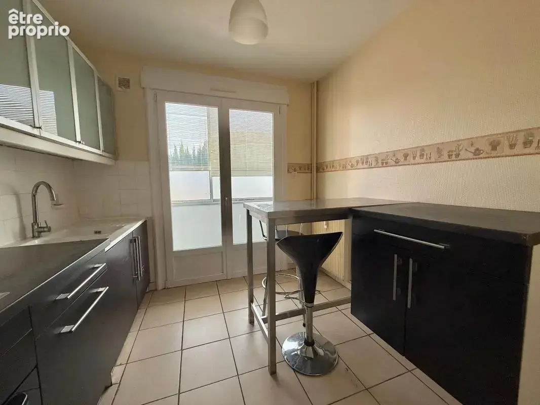 DIJON - Appartement T3 70 m² avec balcon et garage - photo 5