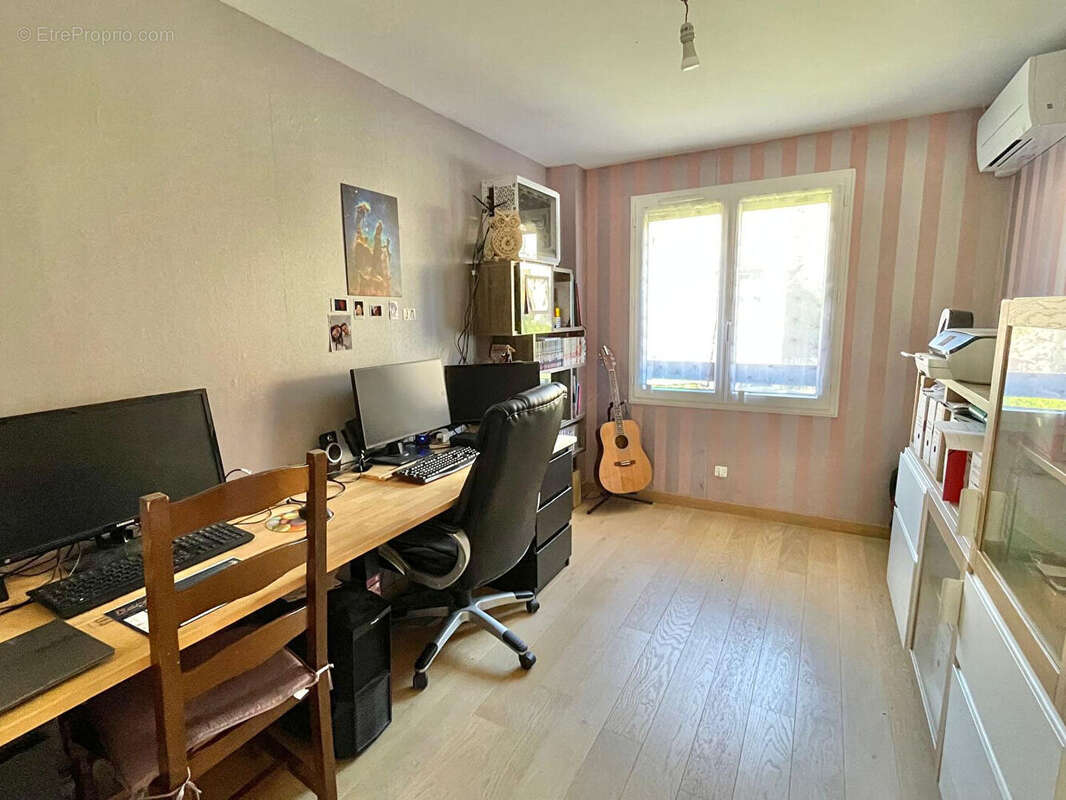 Maison à VAULX-MILIEU