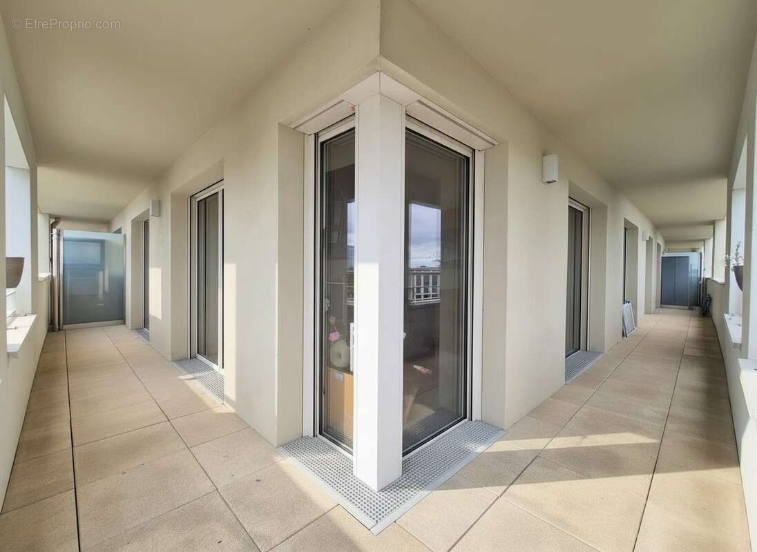 Appartement 81 m² à Noisy-Le-Grand  - photo 3