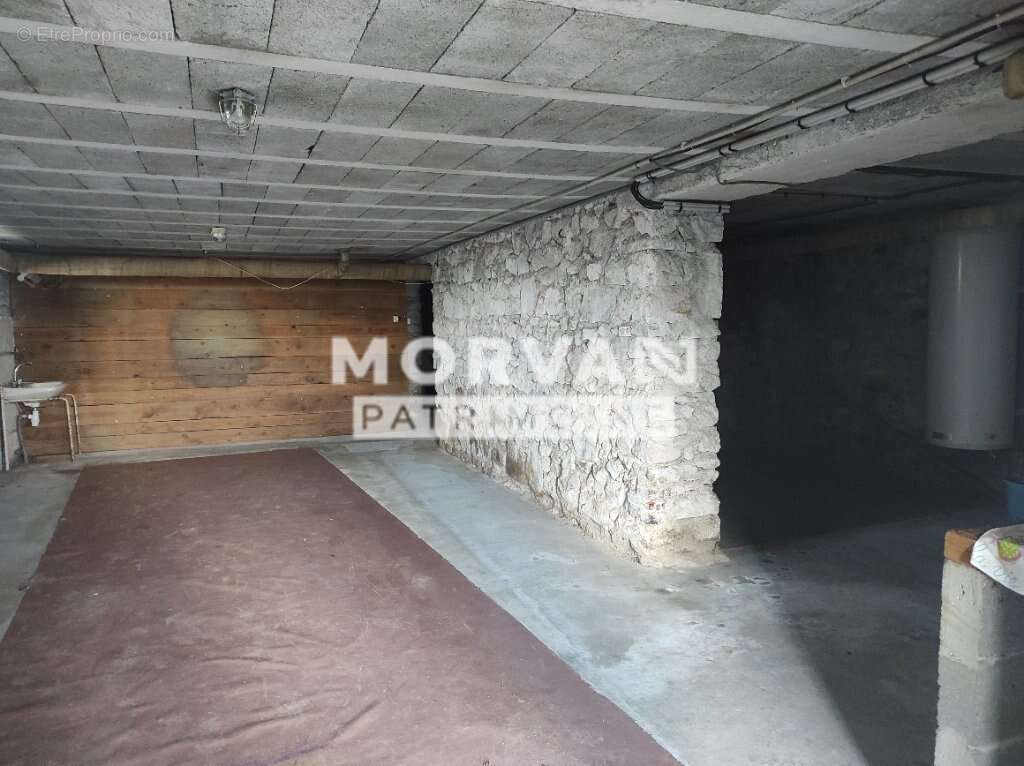 Maison à CHATEAU-CHINON(VILLE)