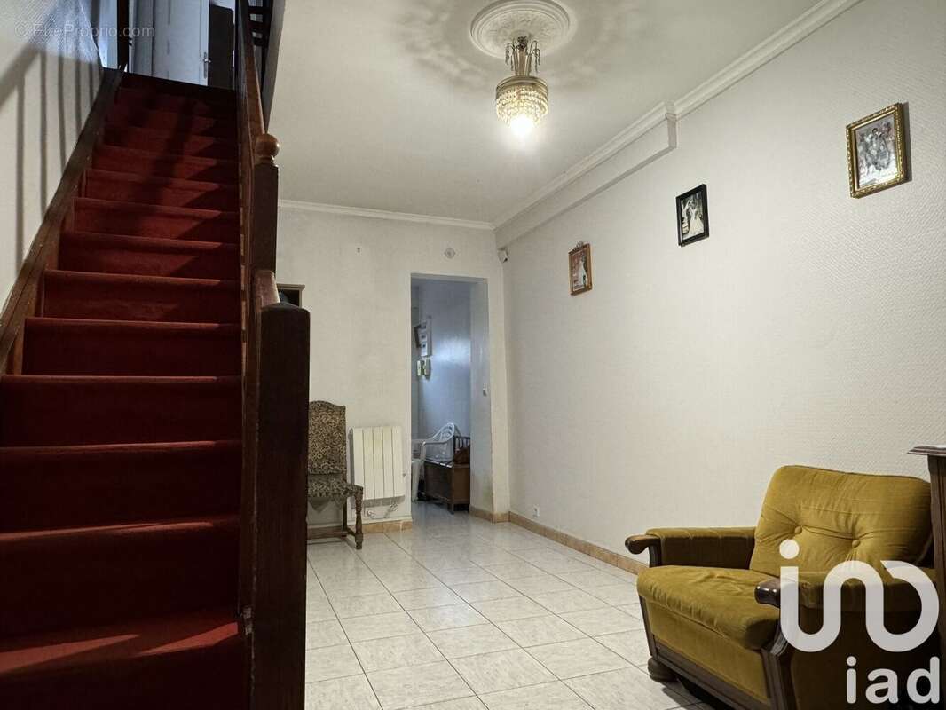 Photo 2 - Maison à LE BOURGET