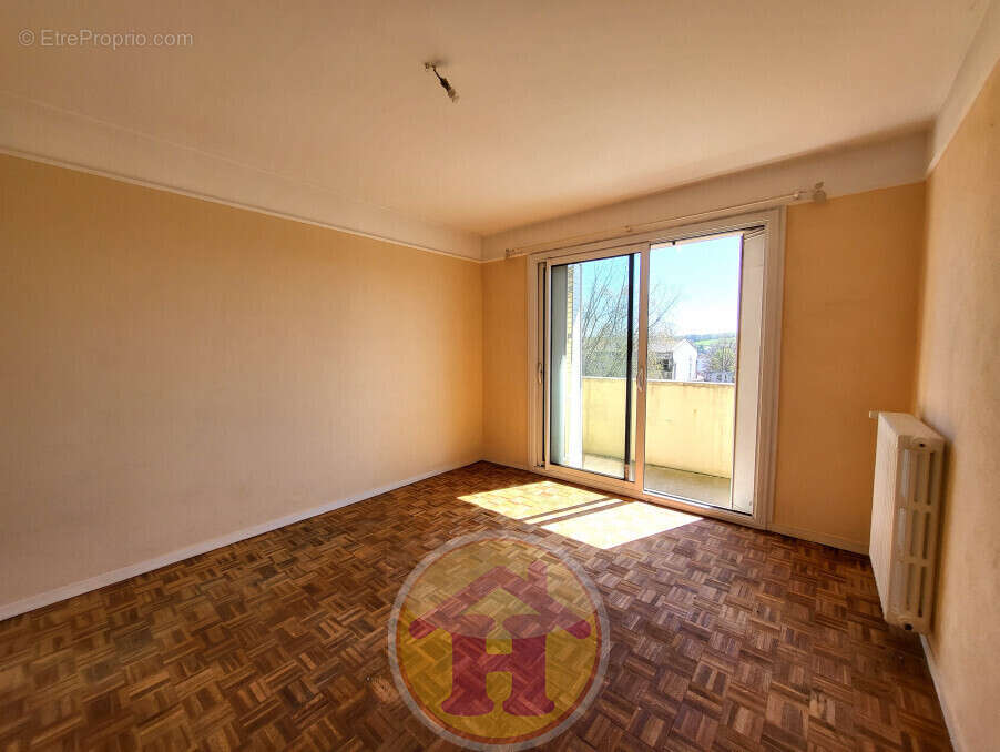 Appartement à SAINT-JUNIEN