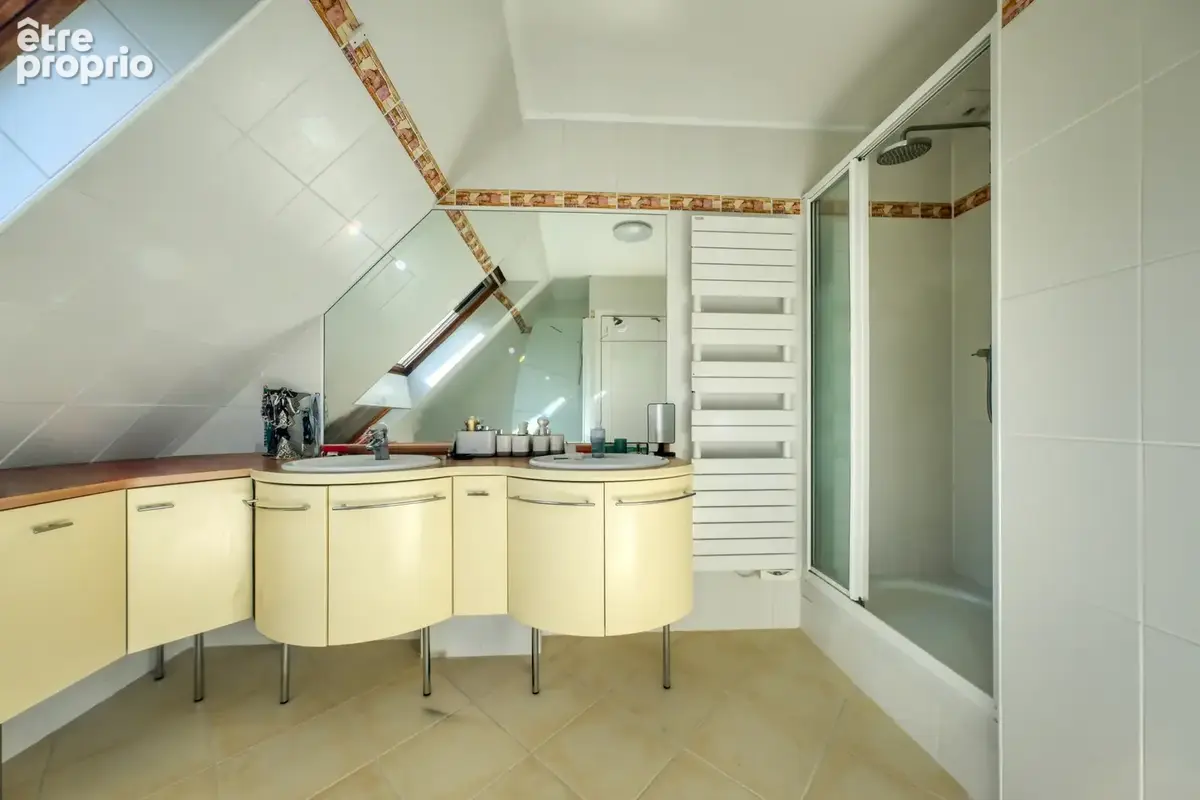 Maison 6 pieces - 4 chambres - vie de plain pied - terrain de 660m2. - photo 14
