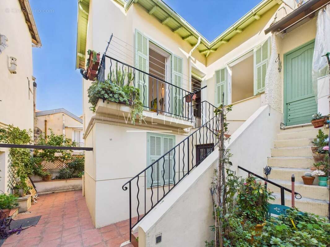 Appartement à MENTON