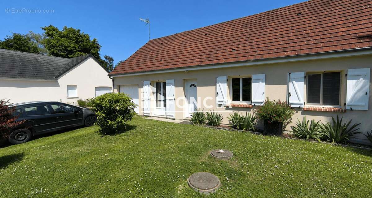 Maison à COUFFY