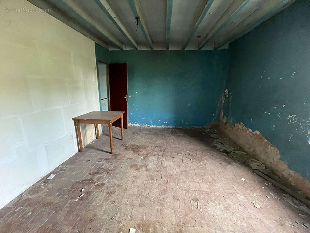 Maison à IVOY-LE-PRE