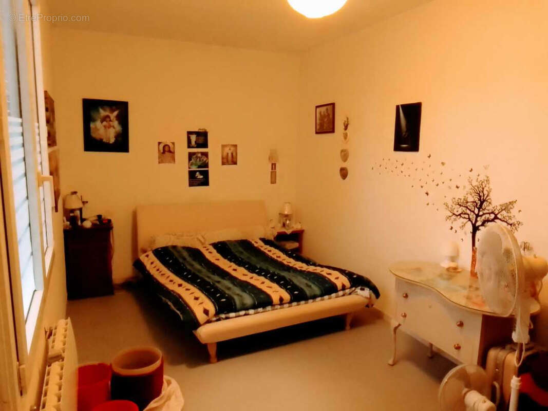 Appartement f2 / parking (loué) - photo 2