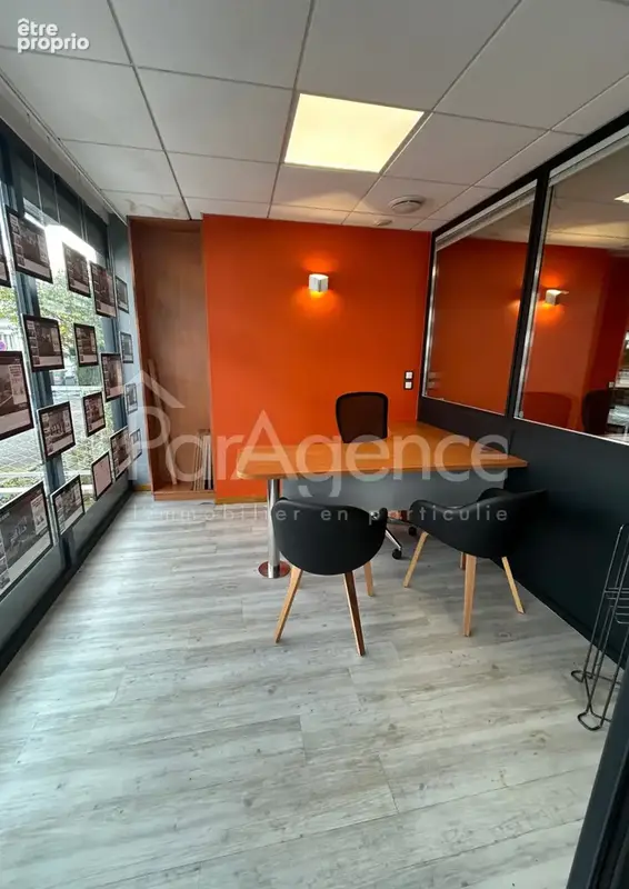 Local commercial et logement - Immeuble de rapport - photo 4