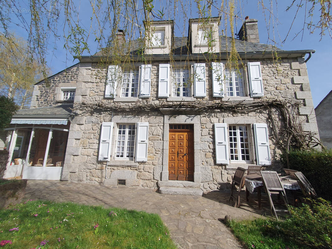 Maison à LIEUTADES