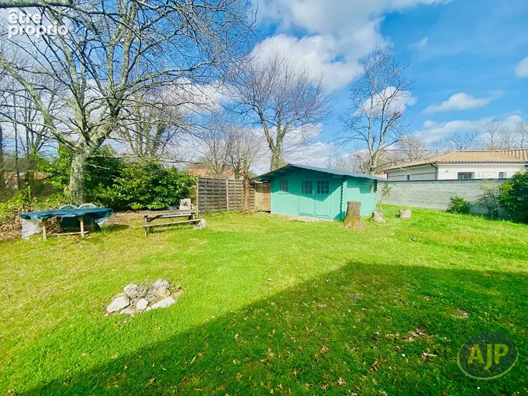 Maison T5 de 2001 sur 1300m2 de terrain clos ! - photo 5
