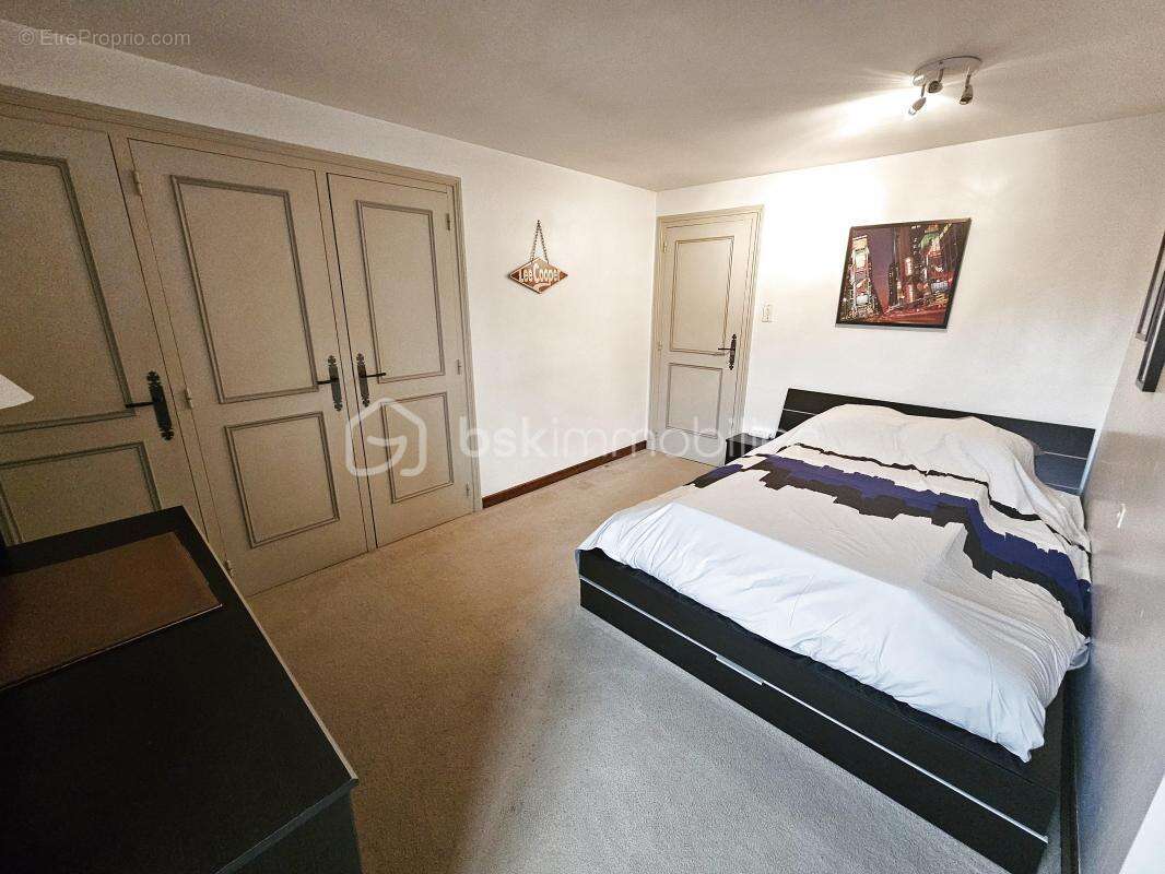 Maison à COMMELLE-VERNAY