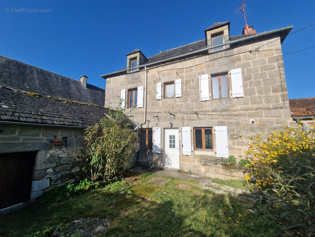 Maison à NOAILLES