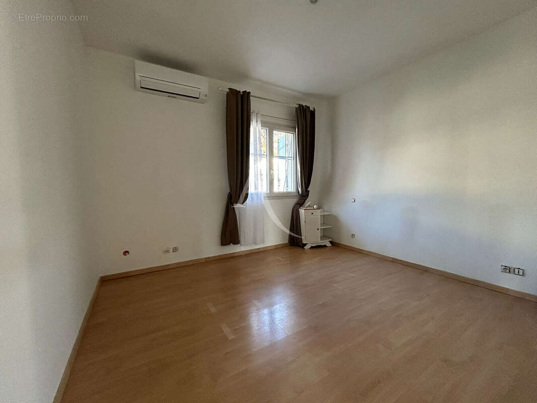 Maison à BLANQUEFORT