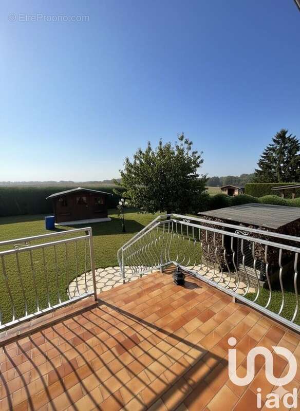 Photo 4 - Maison à COSNES-ET-ROMAIN