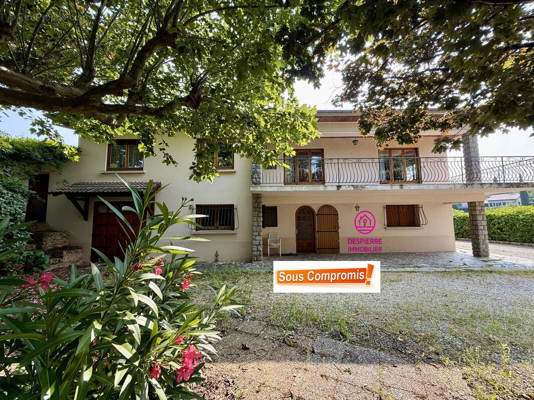 Maison à SAINT-MAURICE-L'EXIL