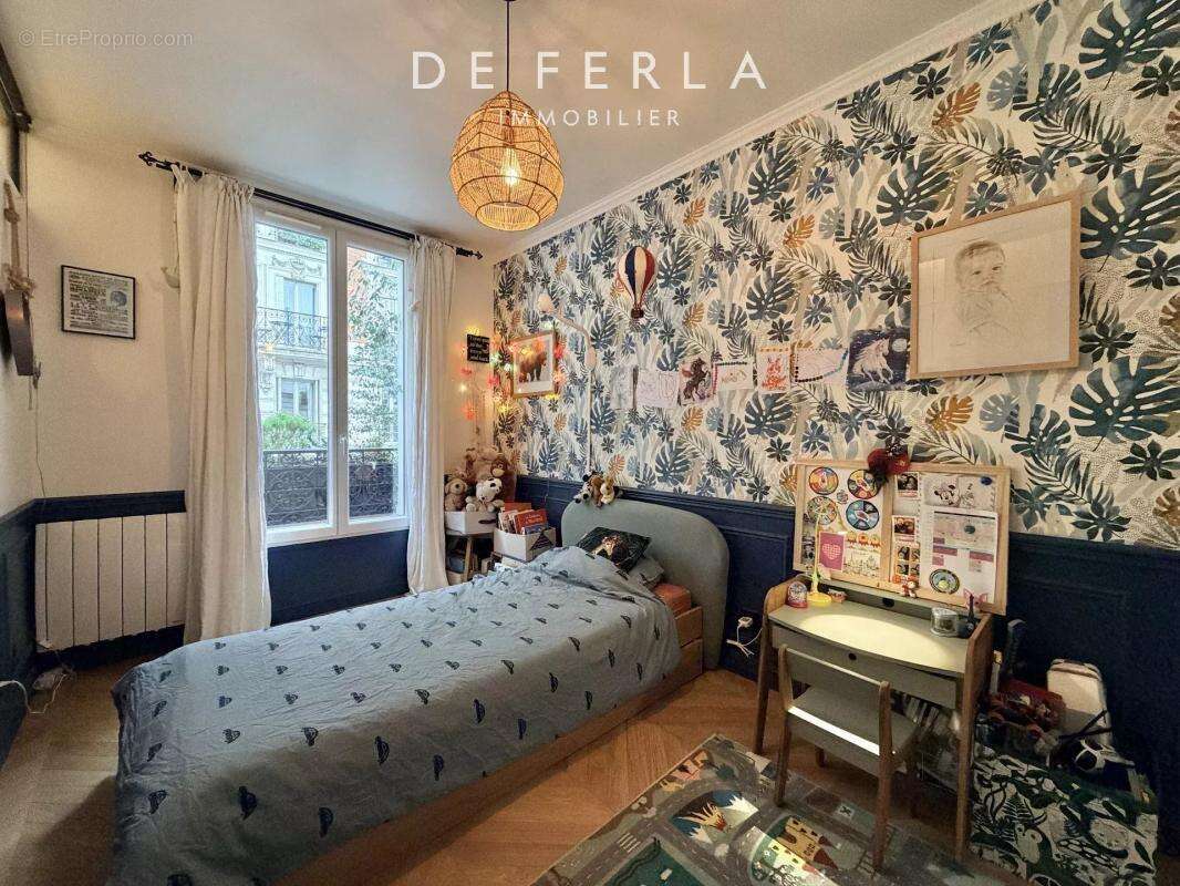 Appartement à PARIS-18E