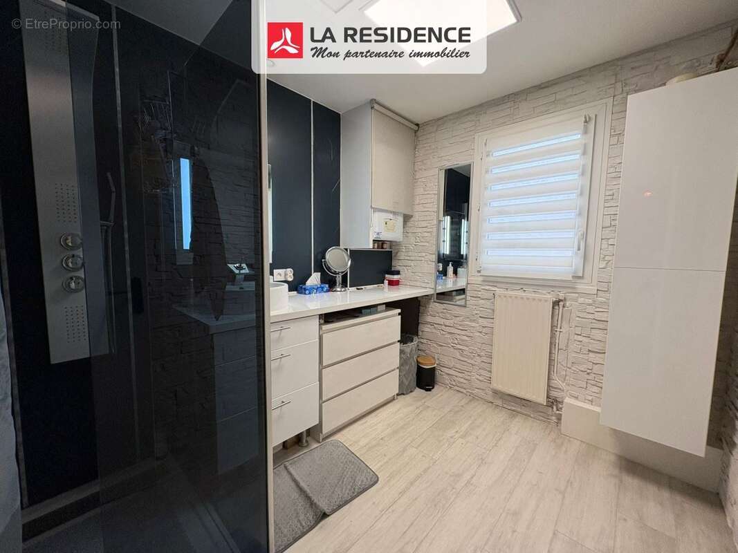 Maison à MONTIGNY-LES-CORMEILLES