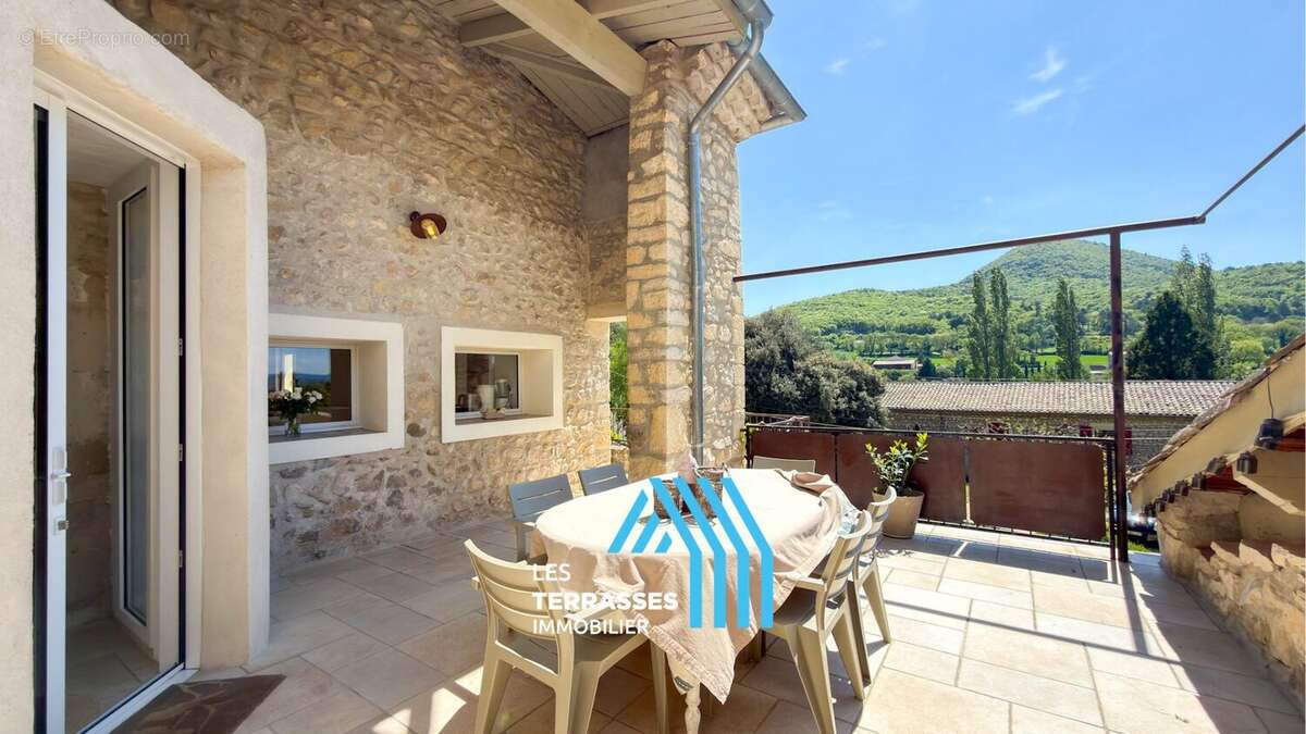 Maison à MIRMANDE