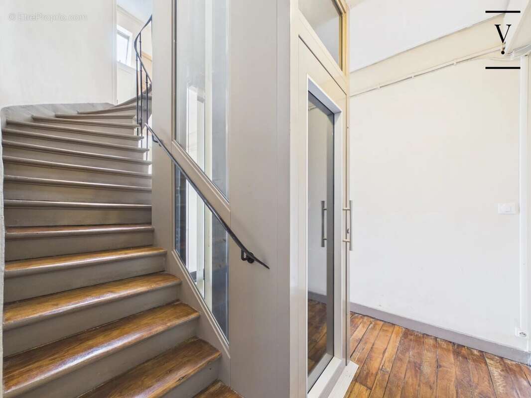 Appartement à PARIS-11E