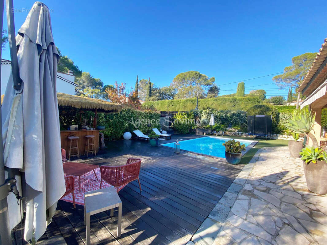 Maison à MOUGINS