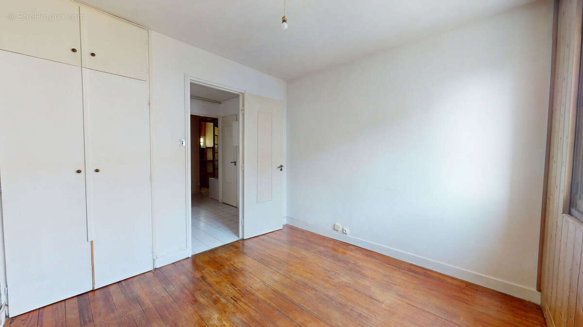 Appartement 3 pièces 53 m2 - Copropriété Ravalée / Isolée - Bajatière / Grenoble / SAINT MARTIN D'HERES - photo 8