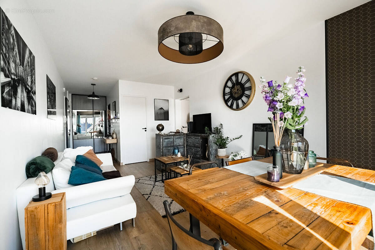 Appartement à SAINT-BARTHELEMY-D'ANJOU