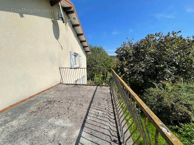 Maison à SAINT-VALBERT