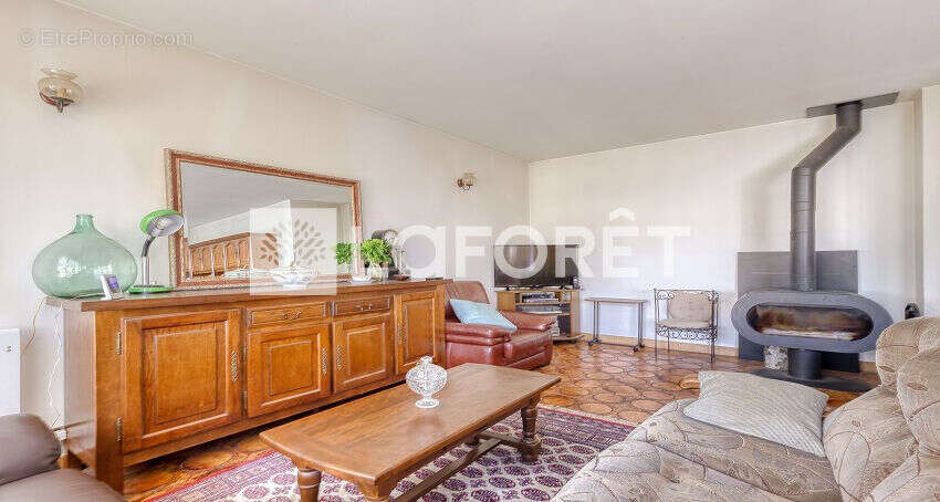 Maison à LA QUEUE-EN-BRIE