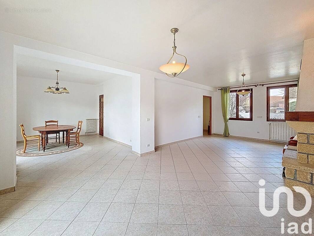 Photo 1 - Maison à GOURNAY-SUR-MARNE