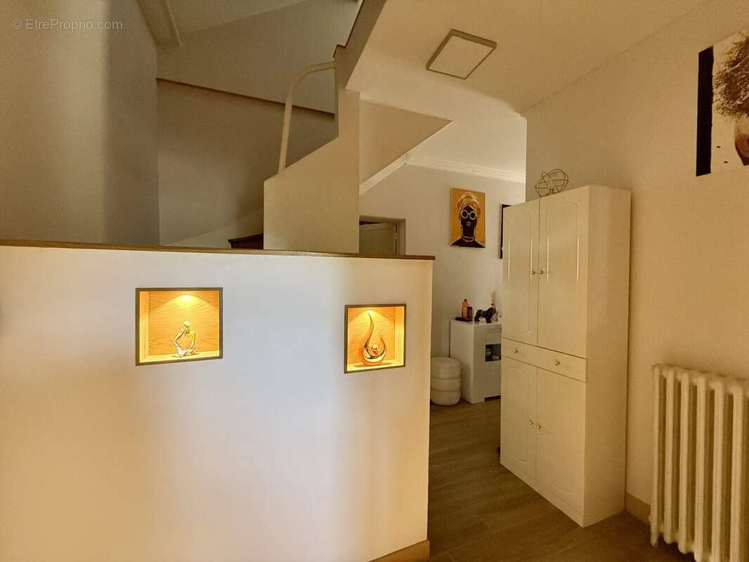 Maison 156 m² à Fleury-Les-Aubrais  - photo 4