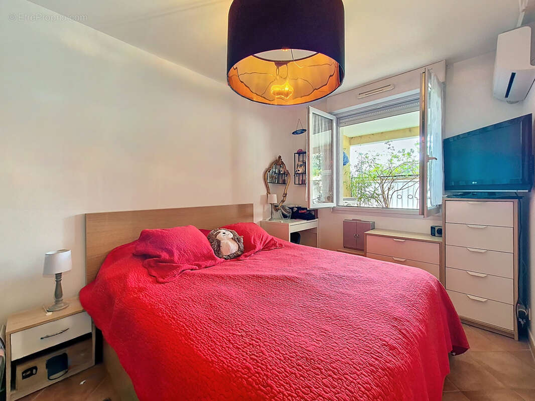 Appartement à LA CROIX-VALMER