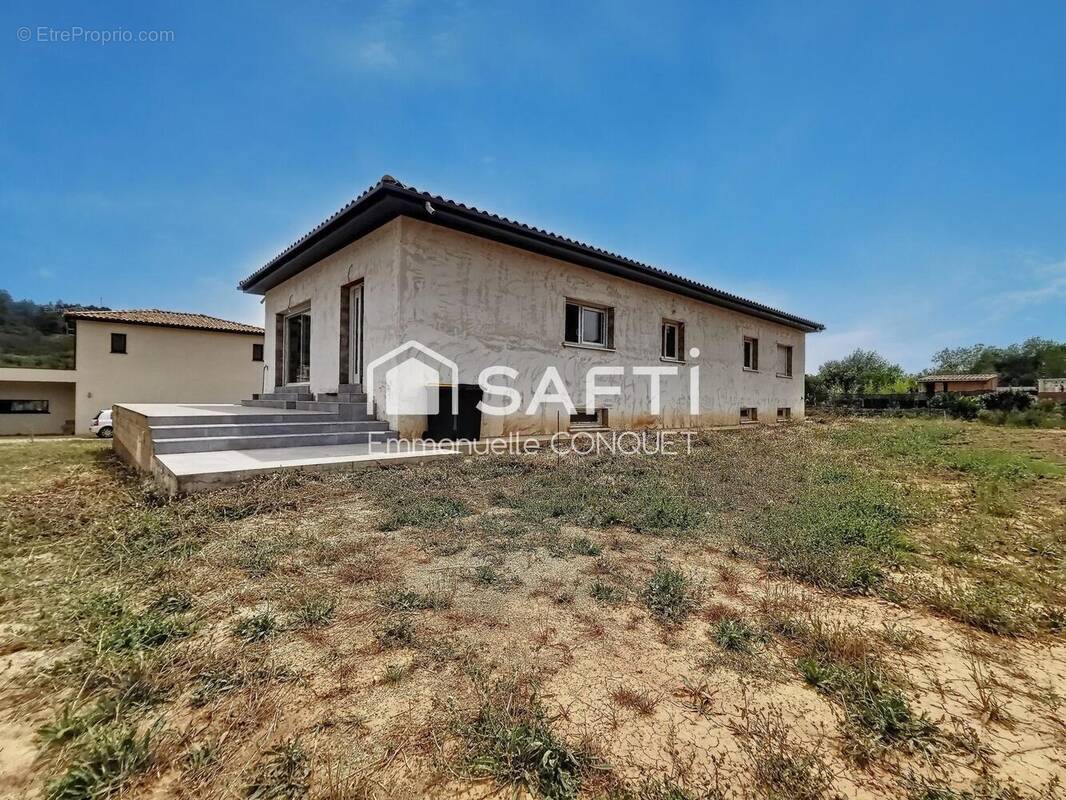 Photo 1 - Maison à CAZEDARNES