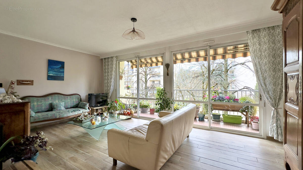 Appartement à LYON-5E