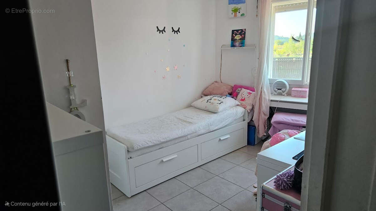 Maison à NEBIAN