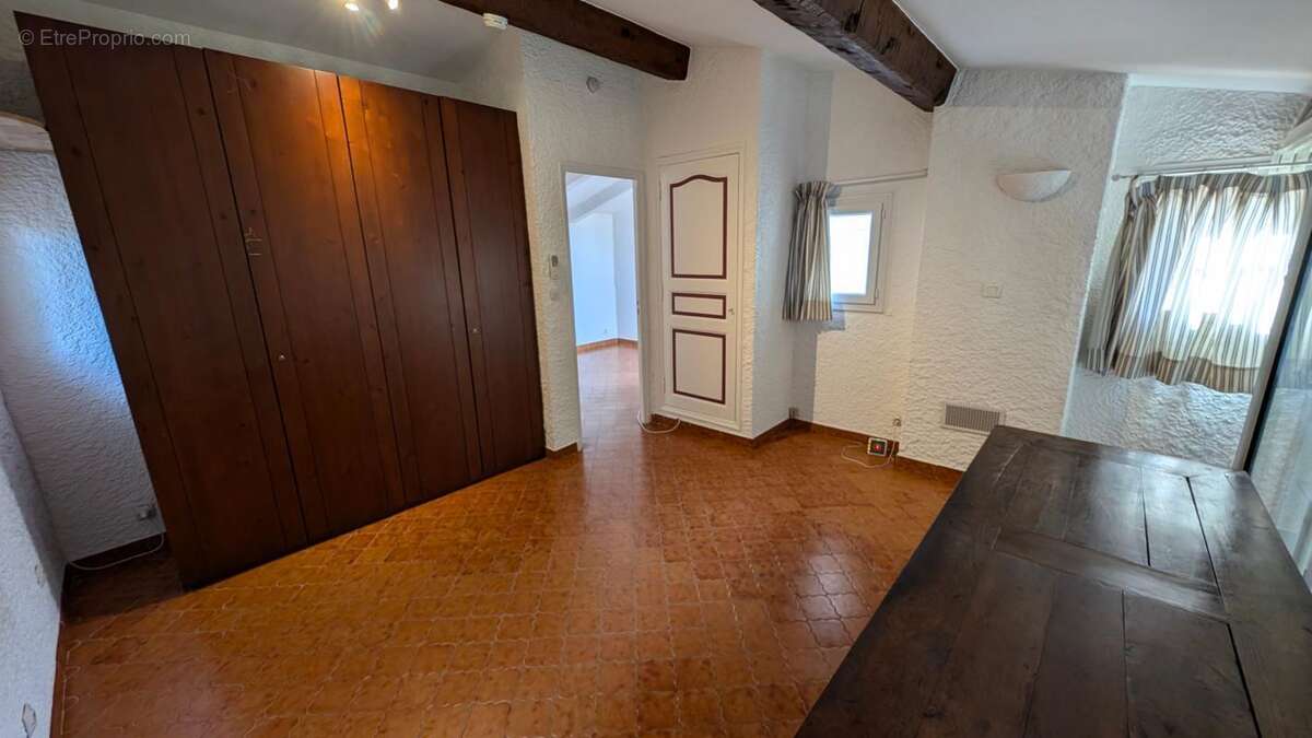 Maison à SIX-FOURS-LES-PLAGES